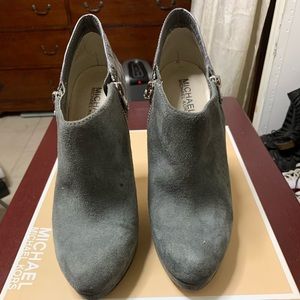 Michael Kors York Bootie. 3in Grey suede/ leather